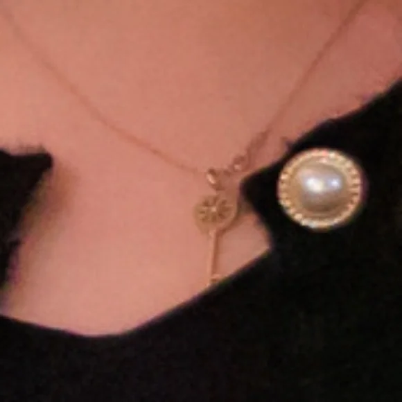 Tiffany 18k god necklace with chain and diamond Tiffany daisy key - Picture 3 of 3